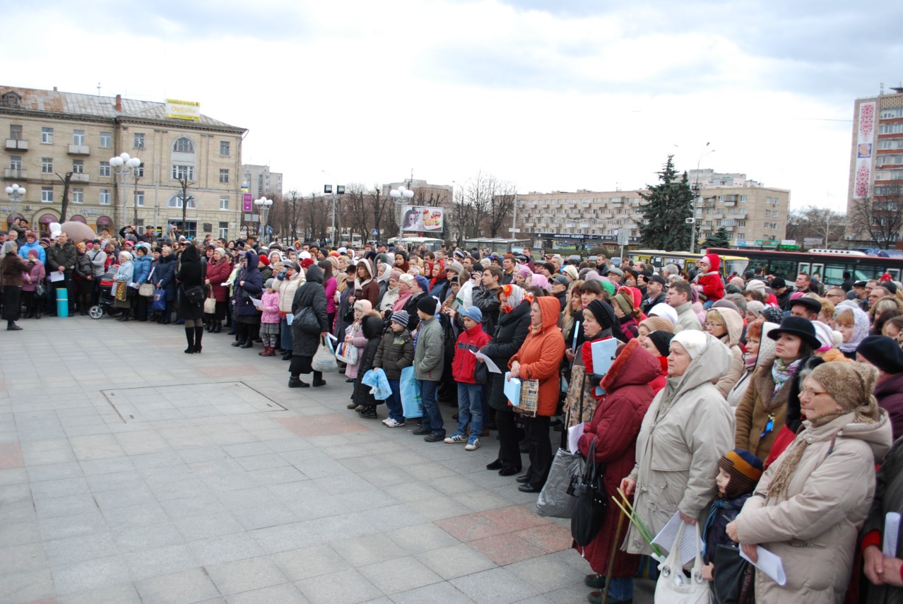 Молитва в Черкассах за мир в Украине