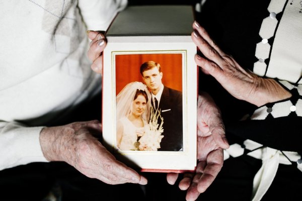 «Ми віримо в любов на все життя»: пари, які прожили 50 років разом