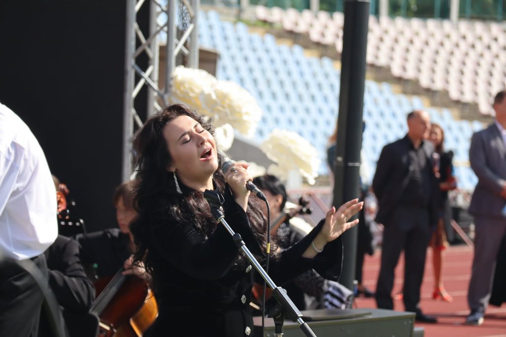Понад п’ять тисяч черкащан відзначили Свято Подяки на Центральному стадіоні міста