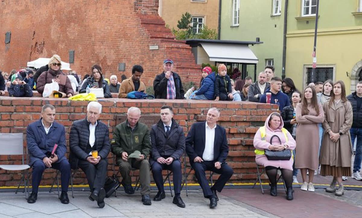 Християни з України провели велике молитовне зібрання у Варшаві