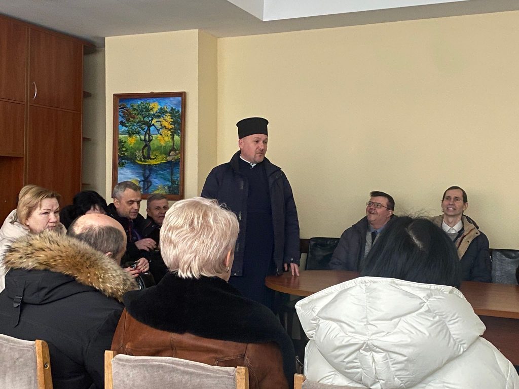 Об’єднані спільною молитвою за Україну: до виконавчого комітету завітали представники міжконфесійної церковної ради канева