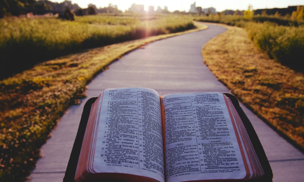 27 Віршів з Біблії про Божу благодать