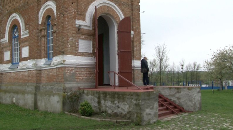“Будемо молитися про перемогу”: на Черкащині громада повернула храм до ПЦУ
