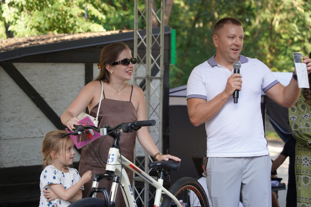 Понад дві тисячі черкасців об’єднав благодійний Фестиваль сім’ї: для військових зібрали кошти на автономні обігрівачі